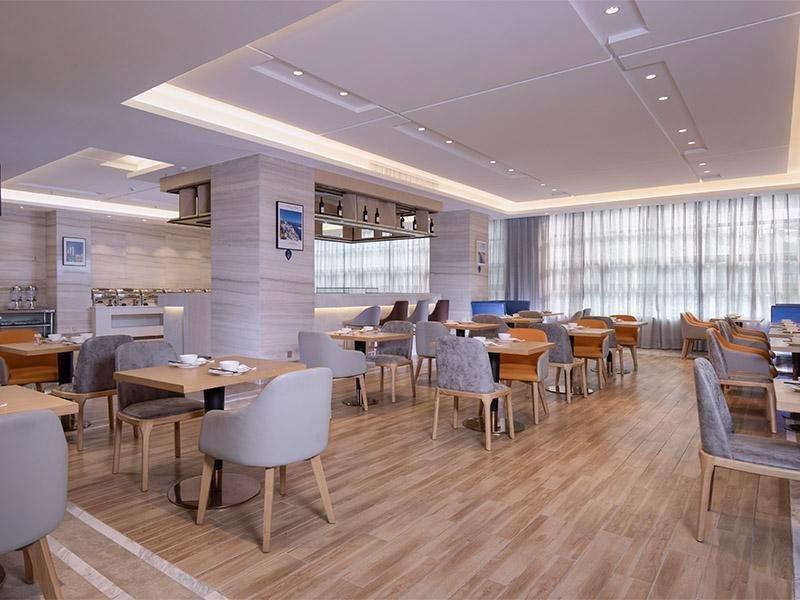 Kyriad Marvelous Hotel Dongguan Changan Light Rail Station Екстер'єр фото
