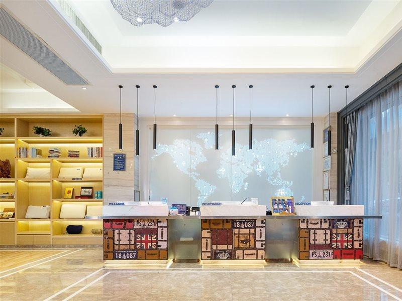Kyriad Marvelous Hotel Dongguan Changan Light Rail Station Екстер'єр фото